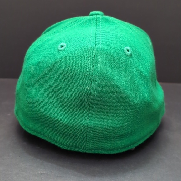 Lids Blank Green Flat Bill 210 Fitted Hat by Flexfit,Size 7 1/4-7 5/8. - Picture 4 of 9